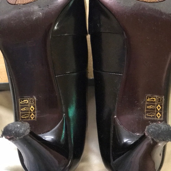 Vintage Black Pointed Ruffles with Gems Shoes - Picture 5 of 9